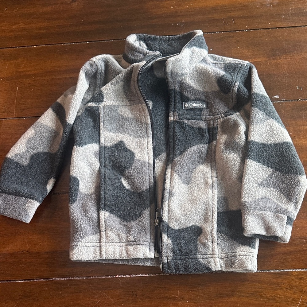 18-24 months Columbia Gray and Black Patterned Fleece Jacket